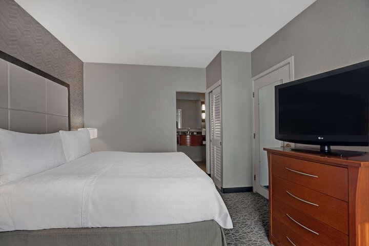 Room 30 of 54