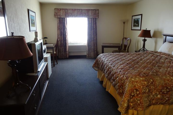 Room 32 of 41