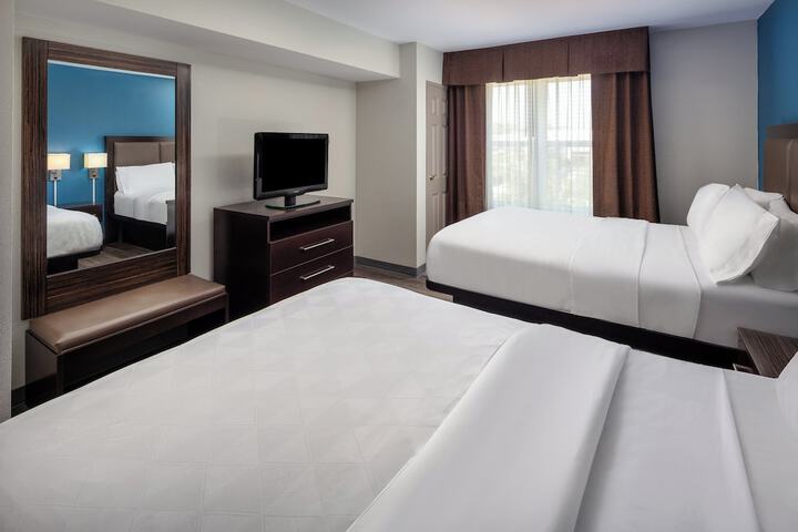 Holiday Inn Express St. Louis West - OFallon by IHG