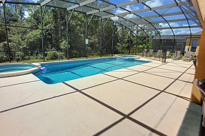 Pool 7 of 25