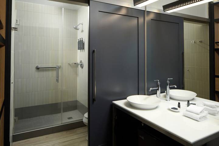 Aloft by Marriott Arundel Mills BWI Airport