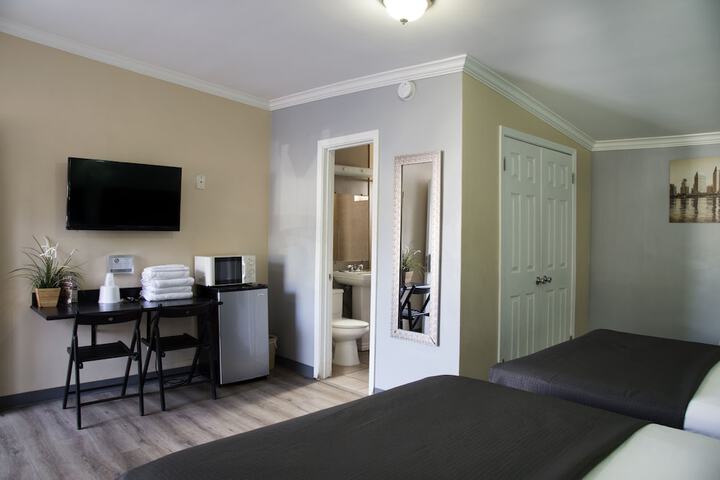 Room 8 of 34