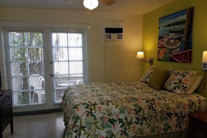Room 164 of 218