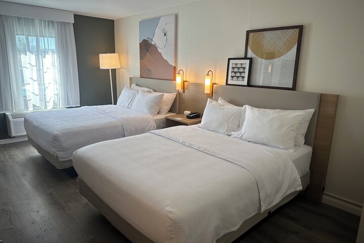 Room 27 of 41