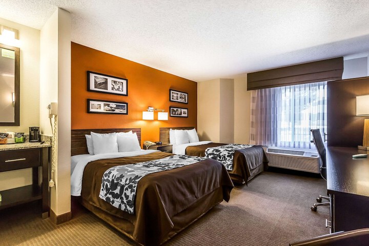 Room 46 of 61