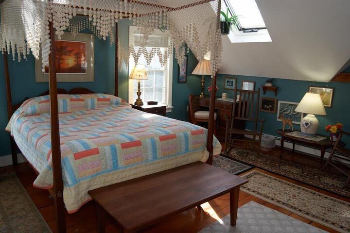 Room 6 of 21