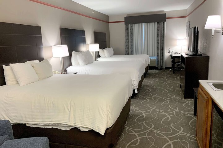 Room 16 of 25