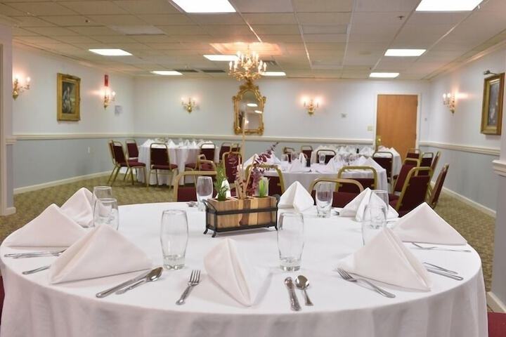 Ballroom/Hall 85 of 98