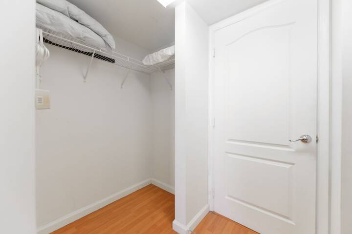Room 213 of 265