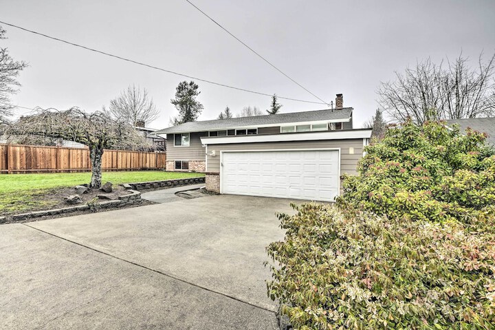 Spacious Kent Home 17 Mi to Dtwn Seattle!