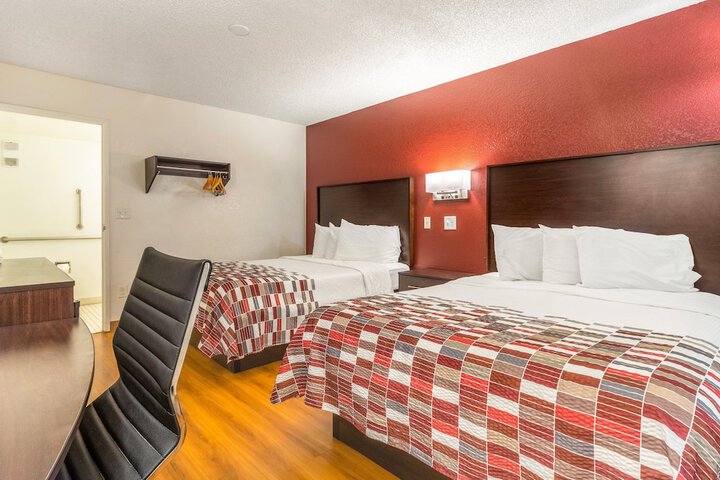 Room 18 of 32