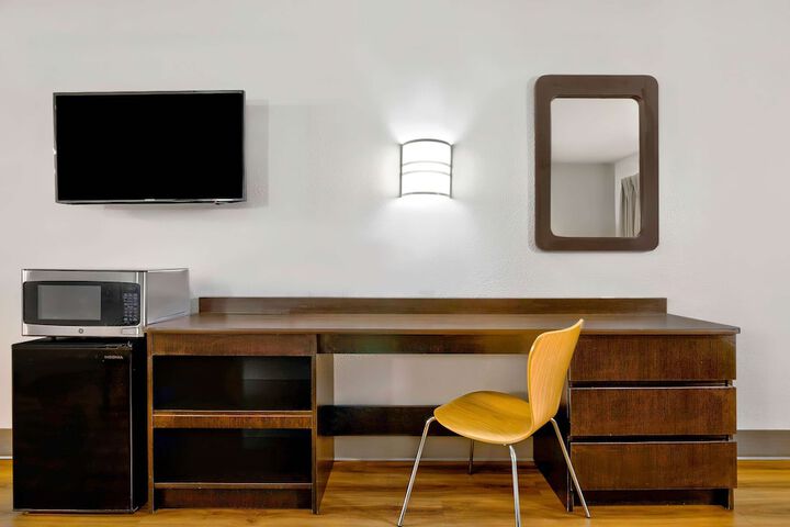 Room 18 of 29