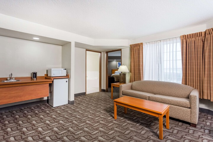 Room 19 of 52