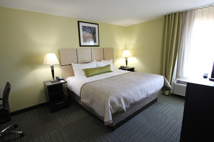 Room 17 of 42