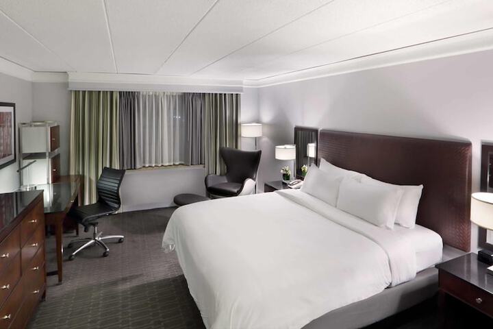Hilton Mystic