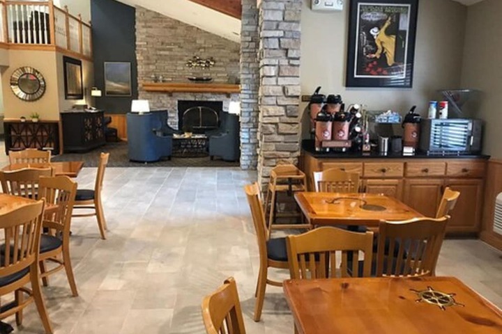 AmericInn by Wyndham Hotel and Suites Long Lake