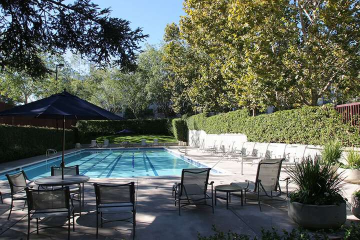 Pool 4 of 54