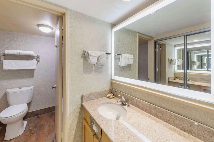 Room 15 of 42