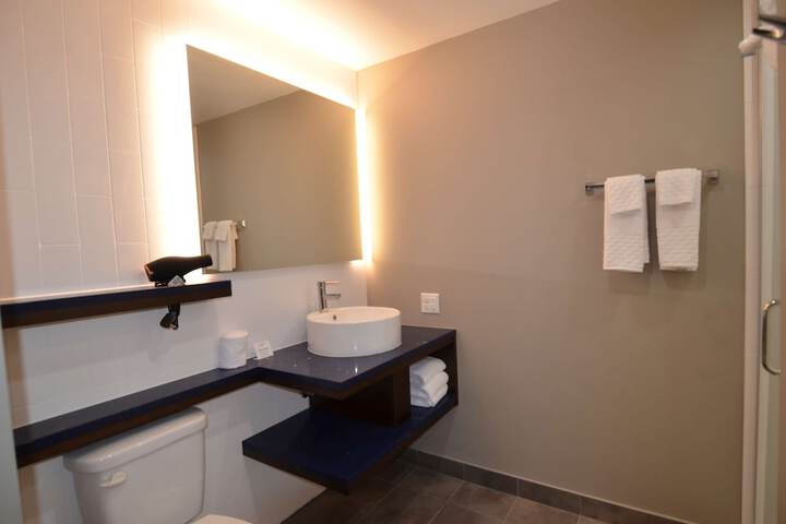 Room 7 of 24