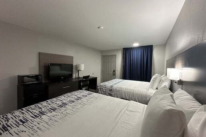 Room 9 of 23