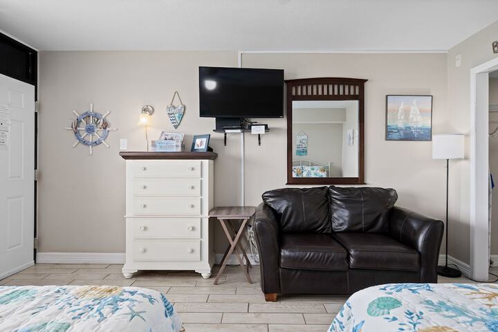 Room 80 of 248