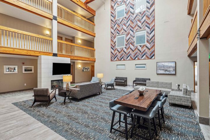 Hotel Edgewater