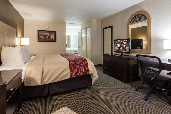 Room 12 of 24