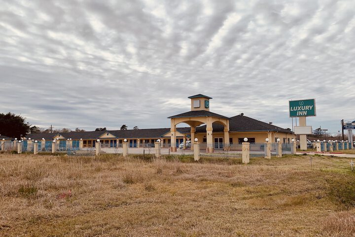 Luxury Inn & Suites Liberty