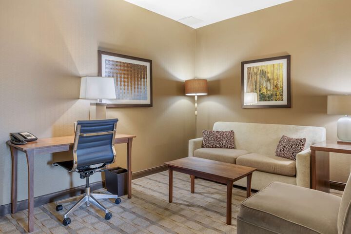 Best Western Premier Boulder Falls Inn