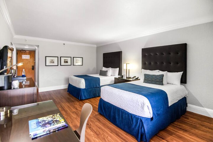 Room 12 of 60