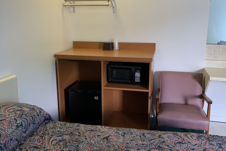 Room 11 of 31