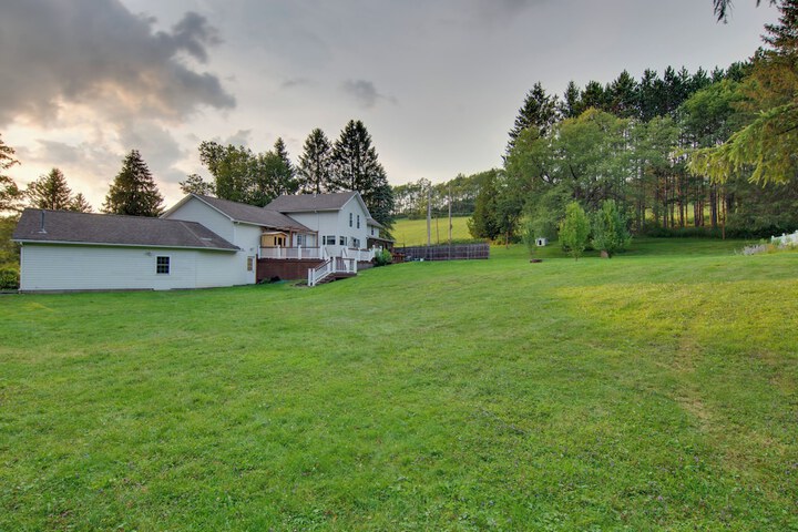 Sauna Spa & Stargazing: Coudersport Home!