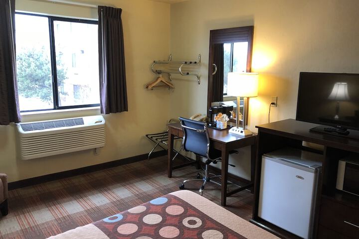 Super 8 by Wyndham Kennewick