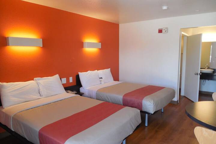 Room 18 of 36