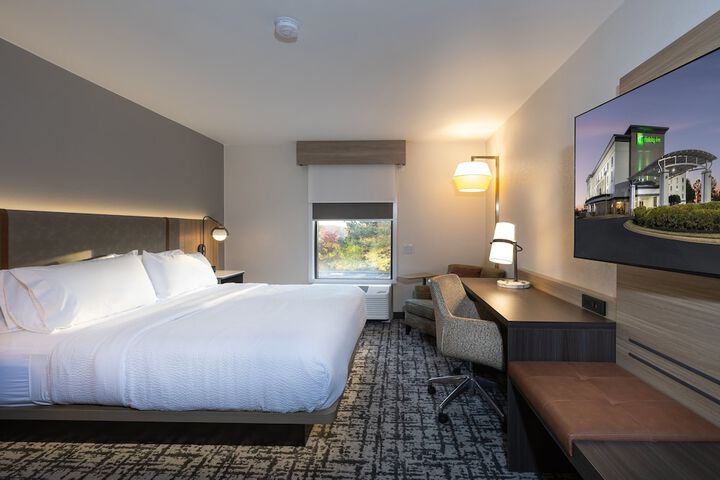 Room 40 of 94