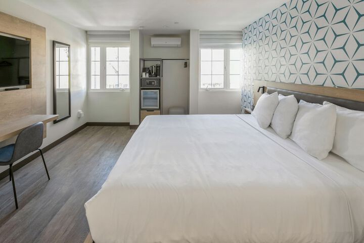 Room 43 of 53