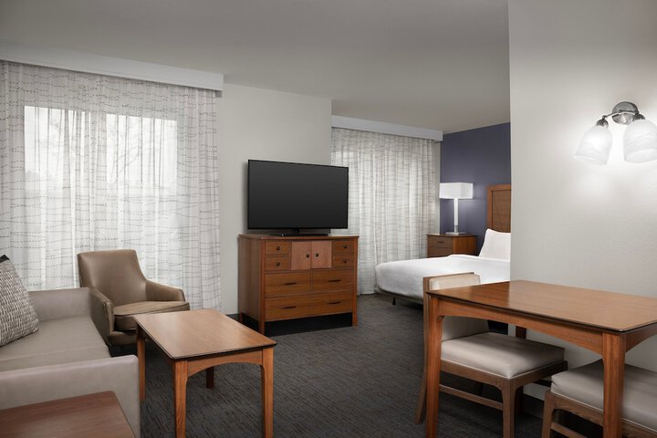 Room 17 of 41