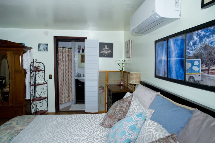 Room 10 of 19