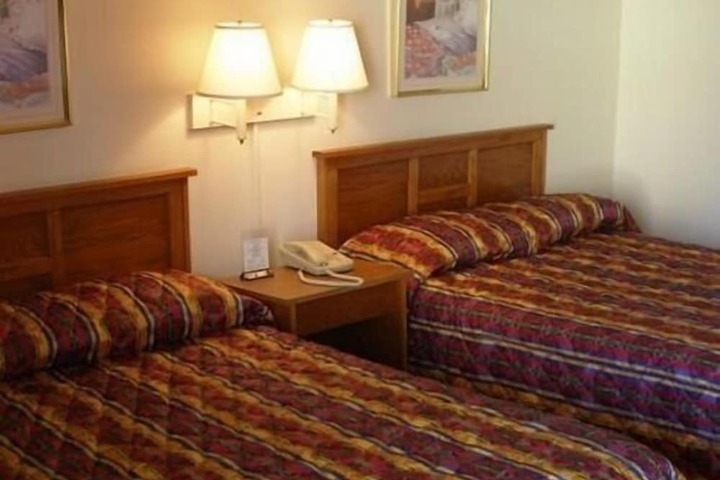 Room 6 of 6