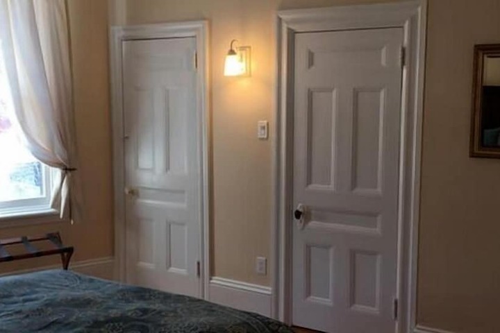 Room 17 of 30