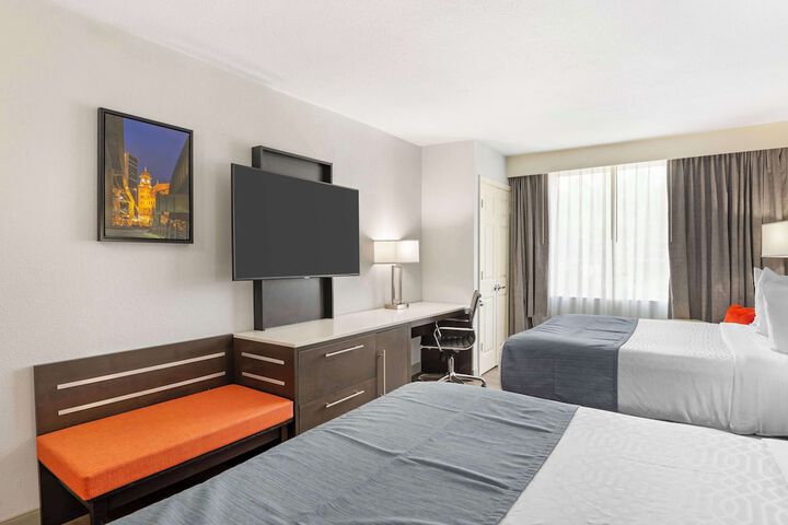 Room 16 of 42