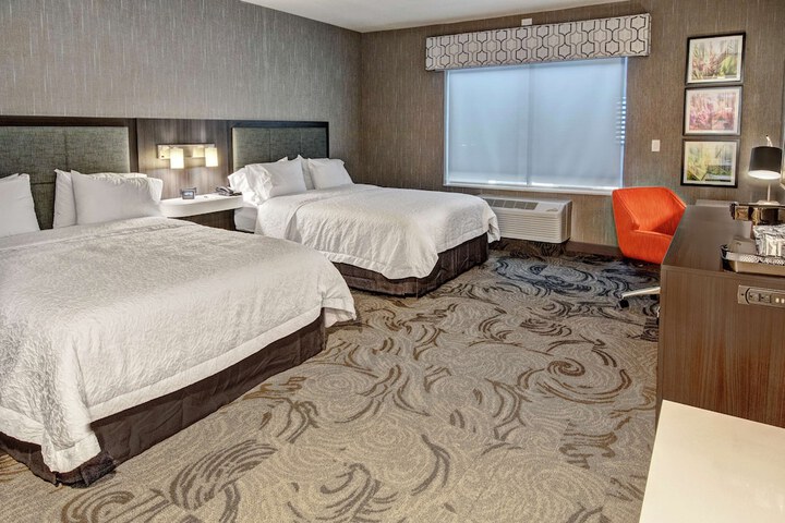 Hampton Inn Fresno Airport