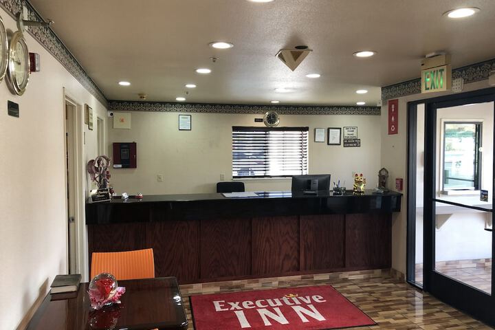 Executive Inn