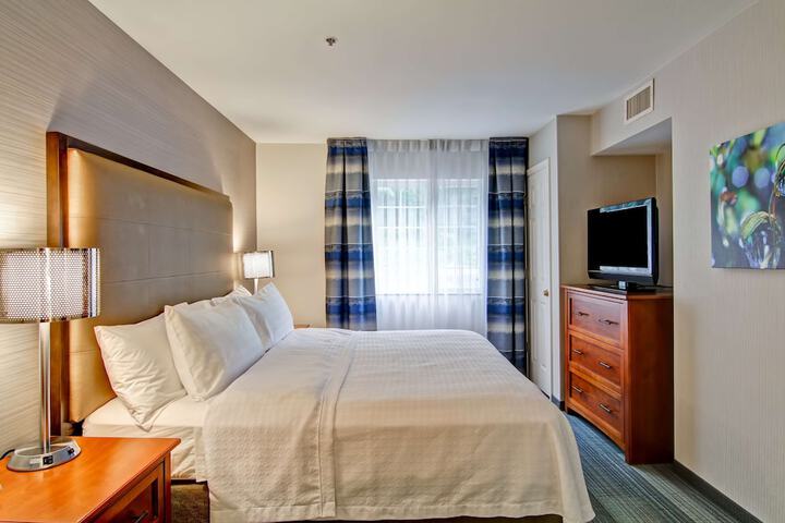 Room 15 of 41