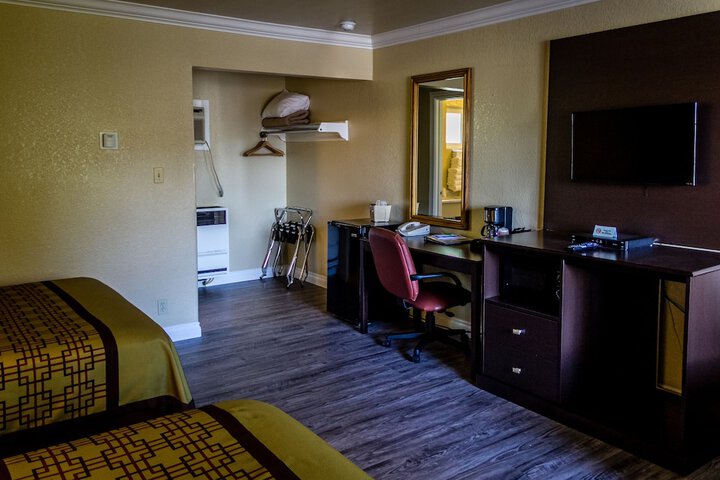 Room 55 of 90