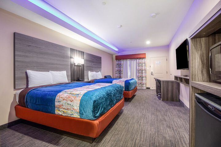 Room 14 of 17