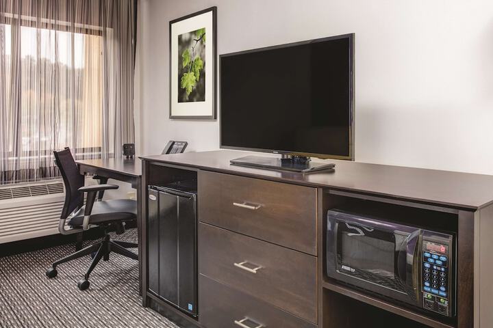 Room 18 of 27