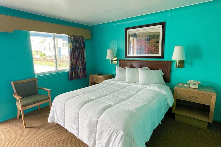 Room 8 of 29