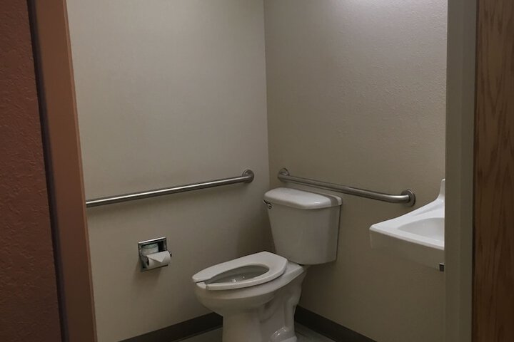 Room 34 of 53
