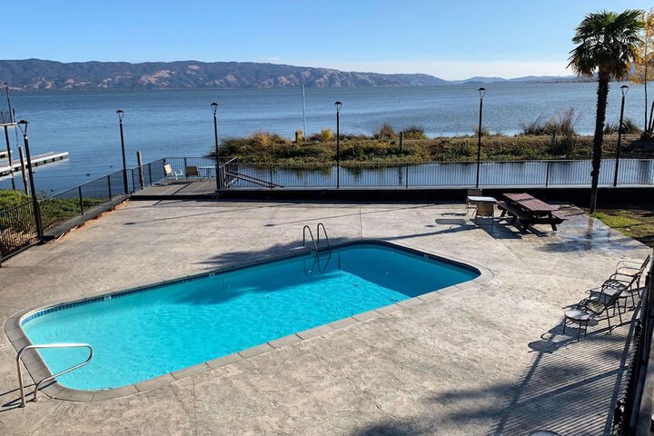 Pool 6 of 29